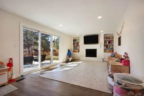 $650,000 | 1125 Garfield Avenue, Libertyville, IL 60048