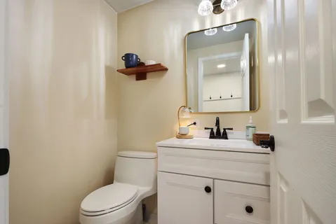 $650,000 | 1125 Garfield Avenue, Libertyville, IL 60048