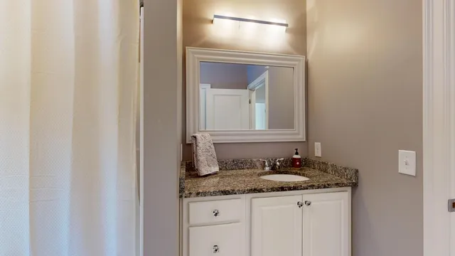 $625,000 | 17 Bowdoin Drive, Lewiston, ME 04240