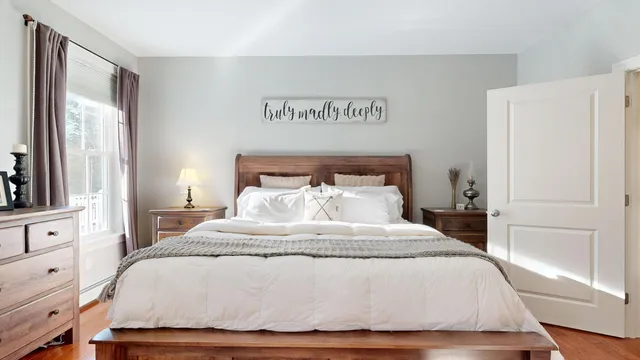 $625,000 | 17 Bowdoin Drive, Lewiston, ME 04240