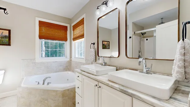 $625,000 | 17 Bowdoin Drive, Lewiston, ME 04240