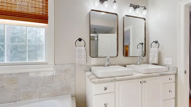 $625,000 | 17 Bowdoin Drive, Lewiston, ME 04240