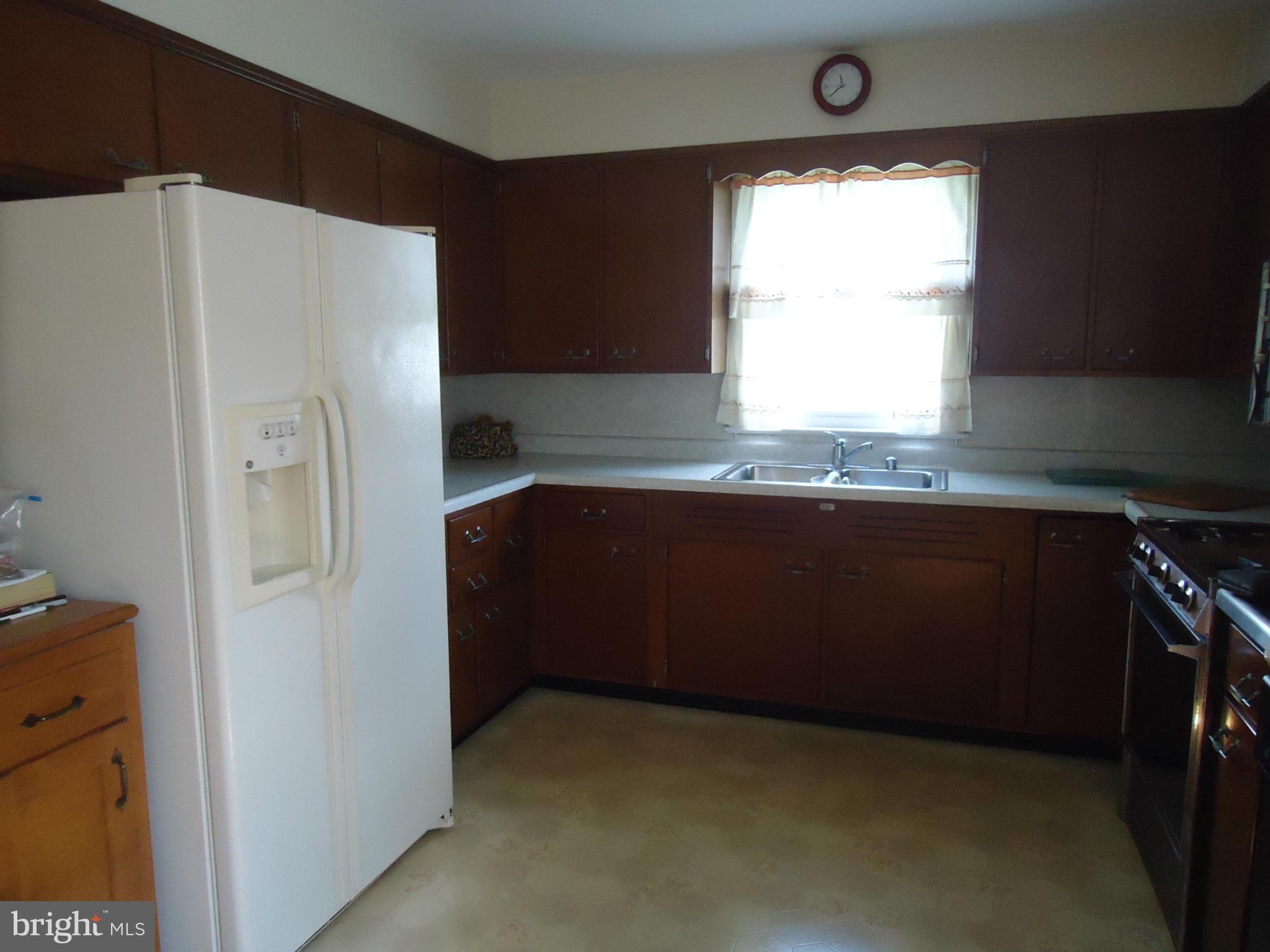3503 Kelox Road Baltimore, MD 21207 - Photo 5 of 14 Kitchen