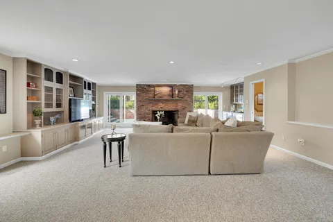 $1,895,000 | 5 New England Drive, Stamford, CT 06903