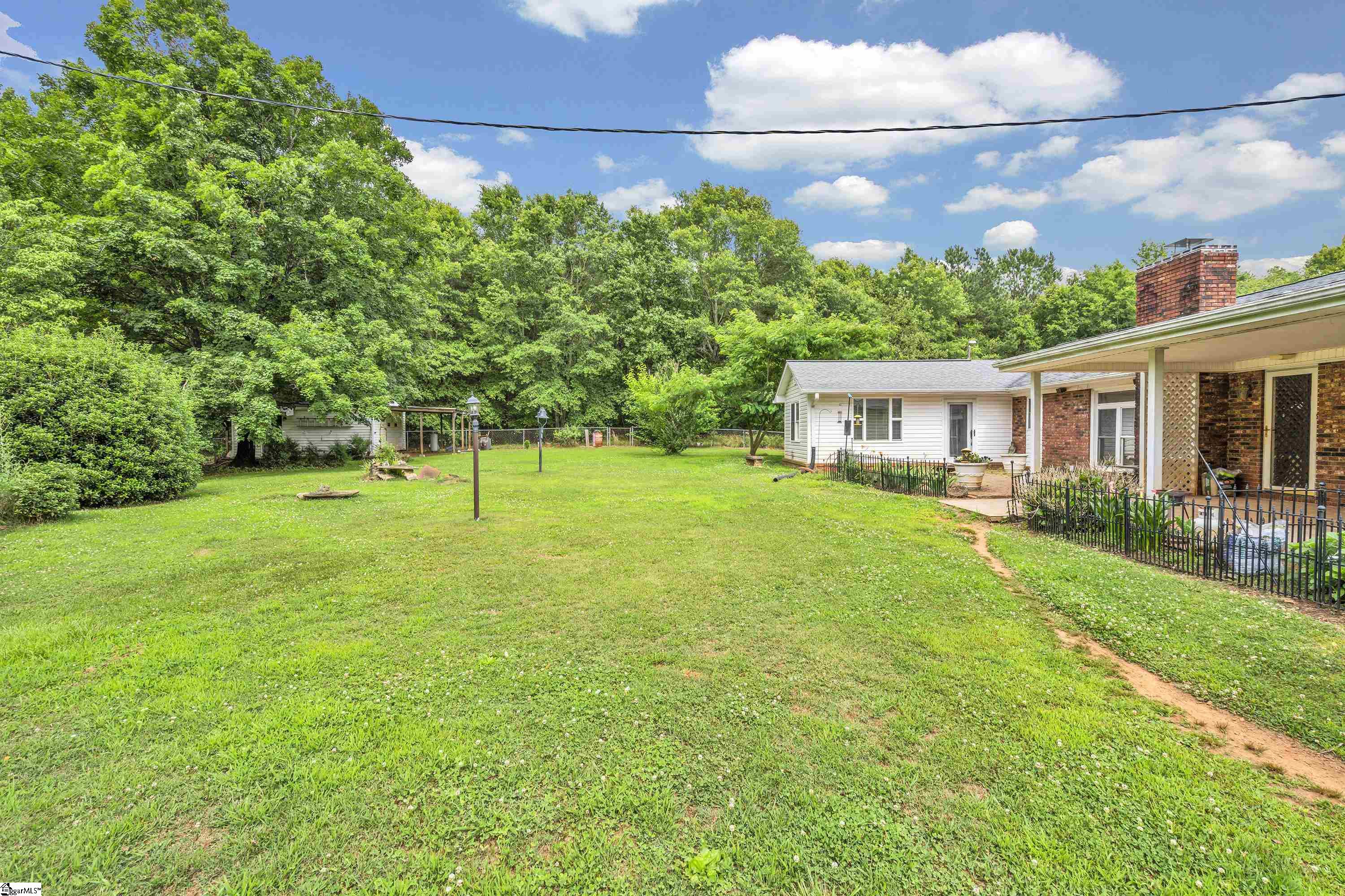 1040 Knollwood Acres Road Boiling Springs, SC 29316 - Photo 25 of 33 Gallery Image 25