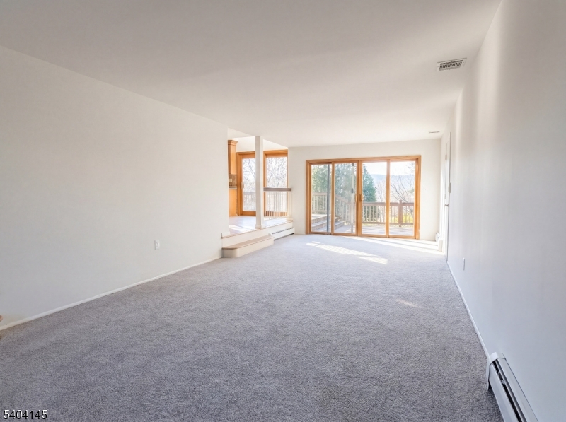 16 Knob Hill Road Hackettstown, NJ 07840 - Photo 3 of 23