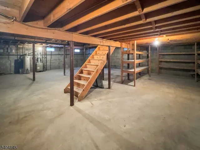 $650,000 | 16 Knob Hill Road, Hackettstown, NJ 07840