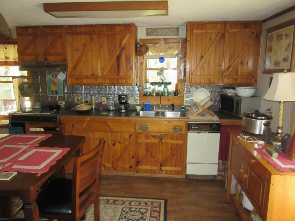 753 Shell Creek Road Roan Mountain, TN 37687 - Photo 11 of 24 Photo 11