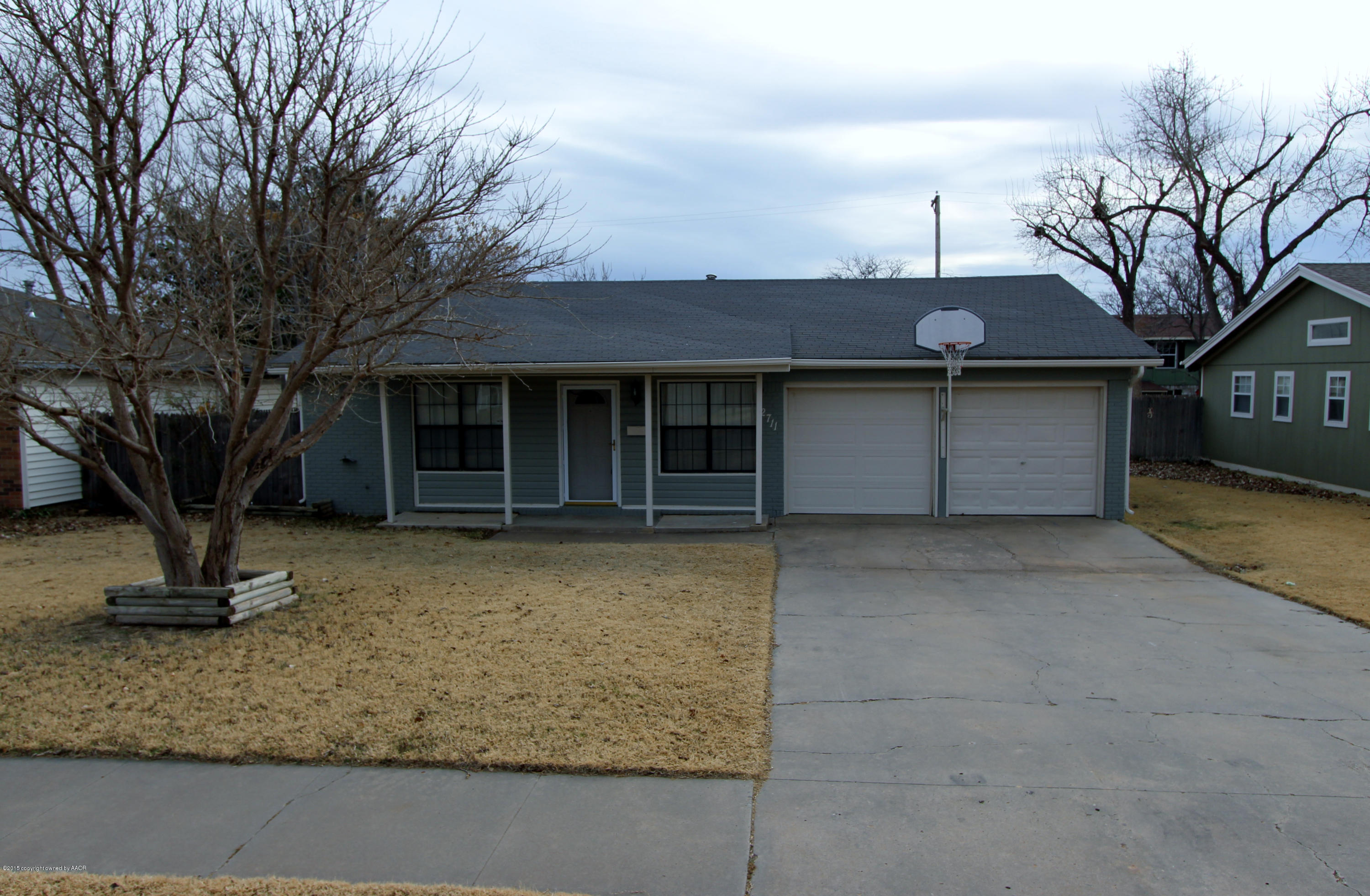 2711 Salem Drive Amarillo, TX 79110 - Photo 2 of 14 IMG_5568