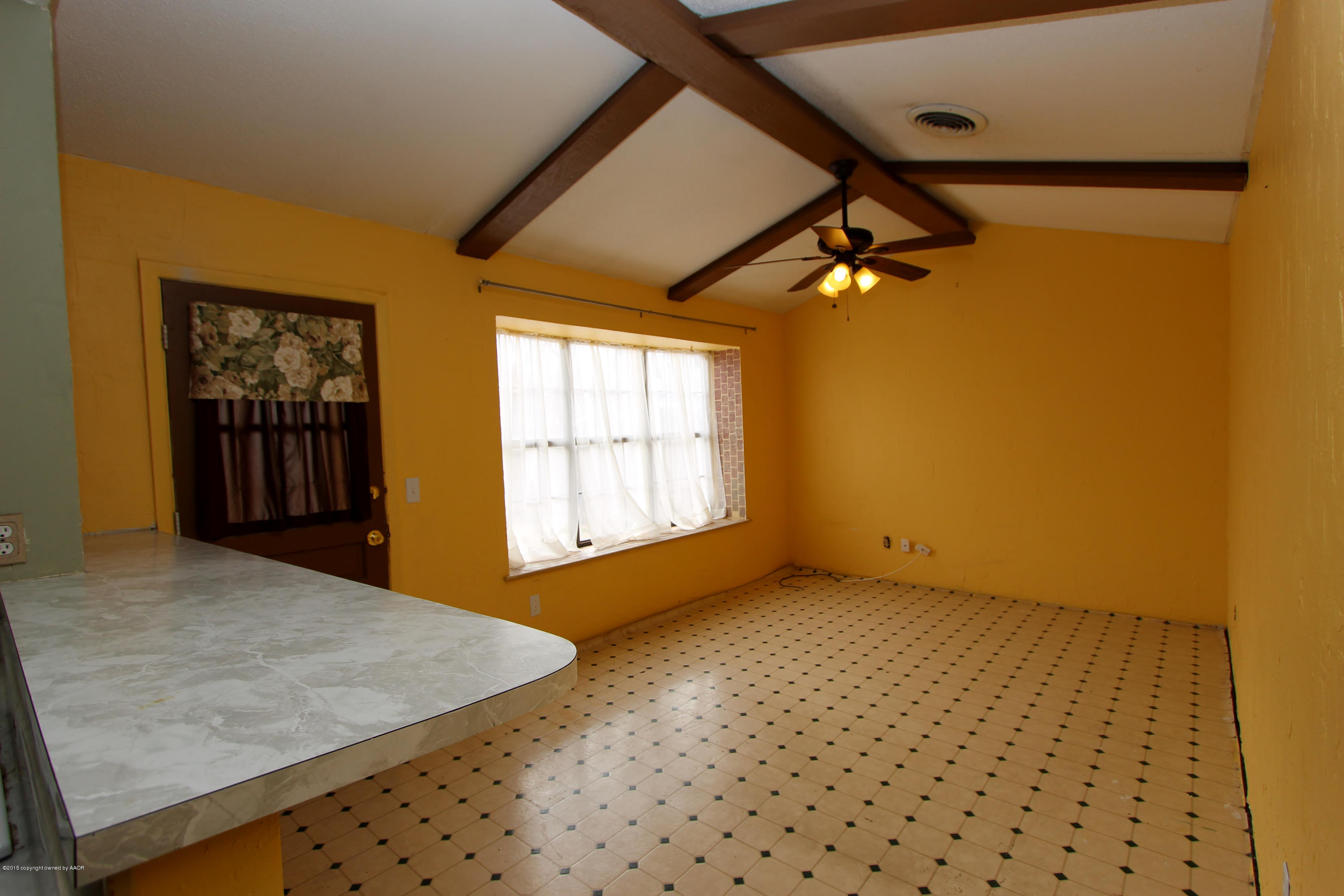 2711 Salem Drive Amarillo, TX 79110 - Photo 6 of 14 IMG_5574