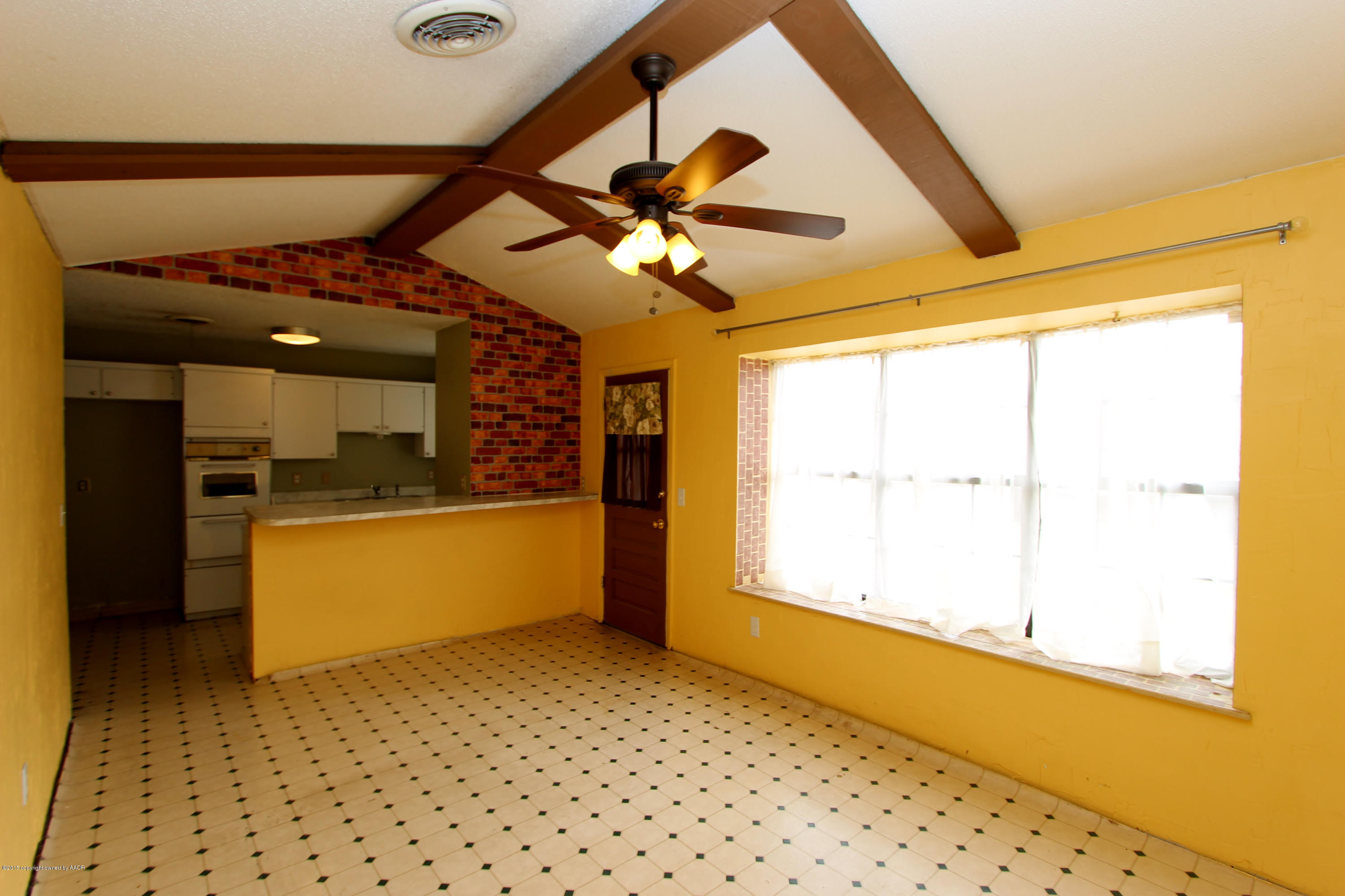 2711 Salem Drive Amarillo, TX 79110 - Photo 7 of 14 IMG_5575