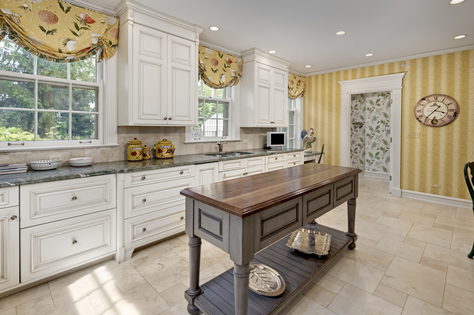 15 Woodley Road Winnetka, IL 60093 - Photo 20 of 53