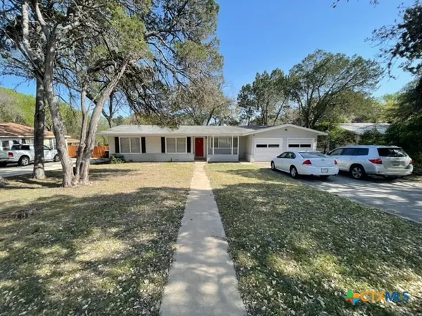 $1,625 | 112 Ohio Avenue, New Braunfels, TX 78130