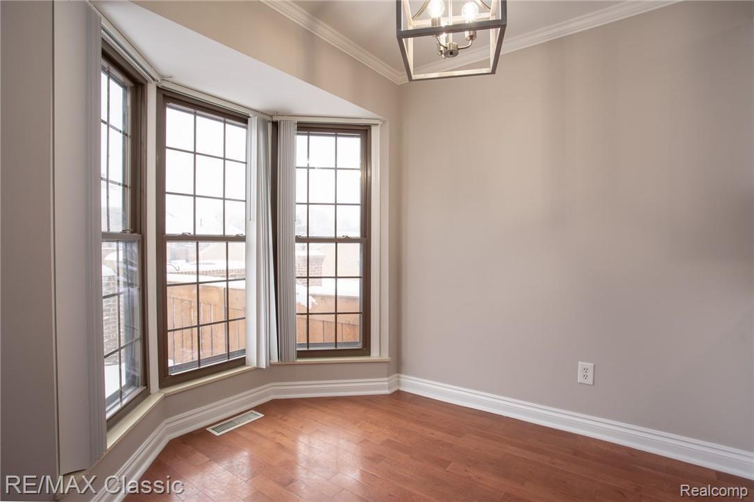 22130 Edgewater Novi, MI 48375 - Photo 8 of 22 Edgewater-6.jpg