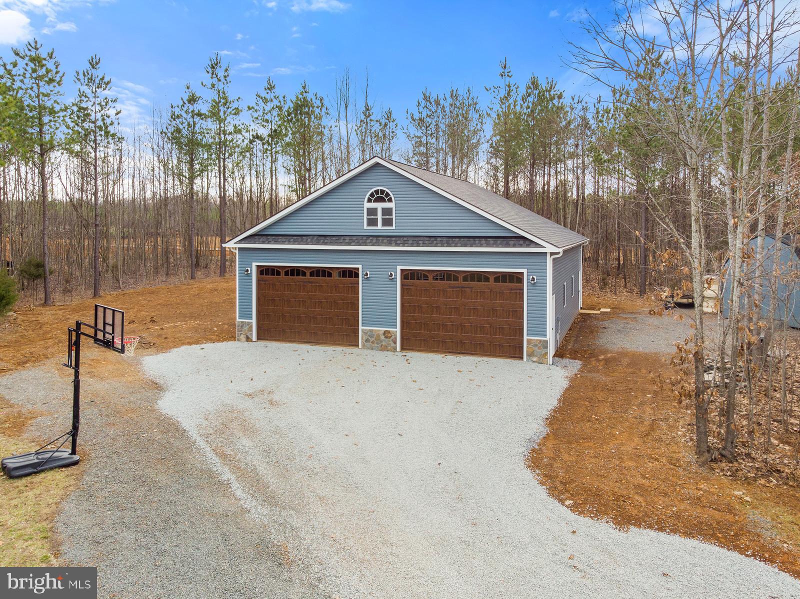 6055 Beach Road Midland, VA 22728 - Photo 2 of 50 garage