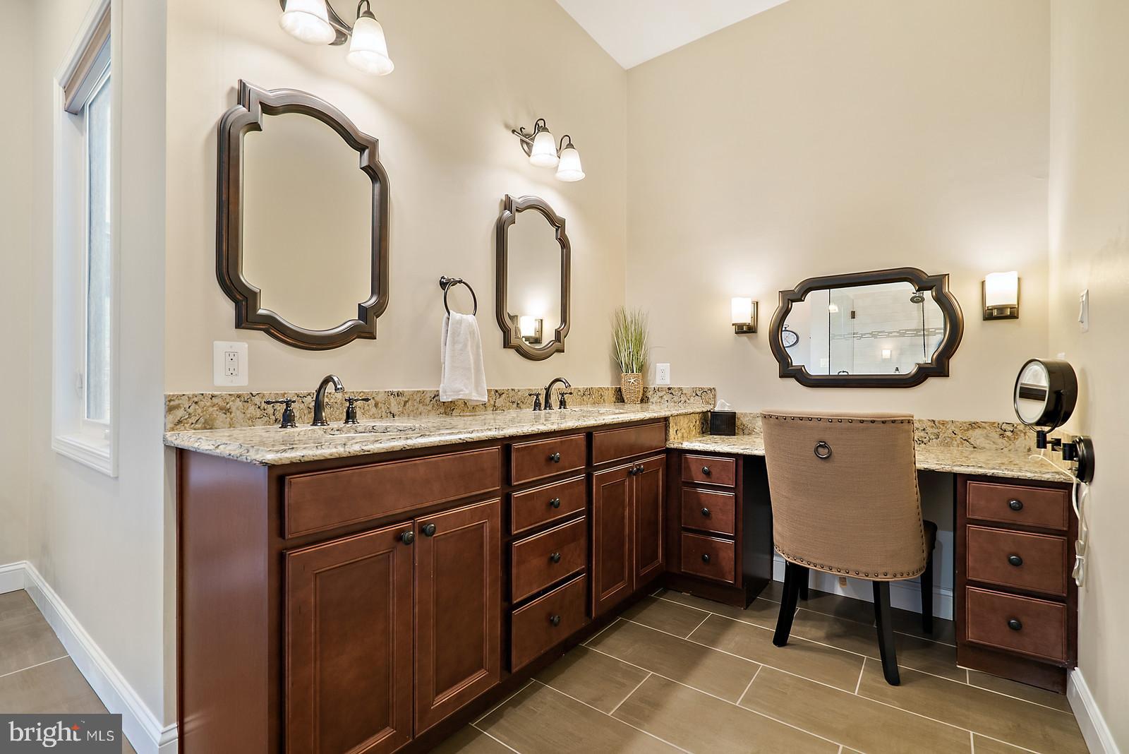 6055 Beach Road Midland, VA 22728 - Photo 26 of 50 master bath