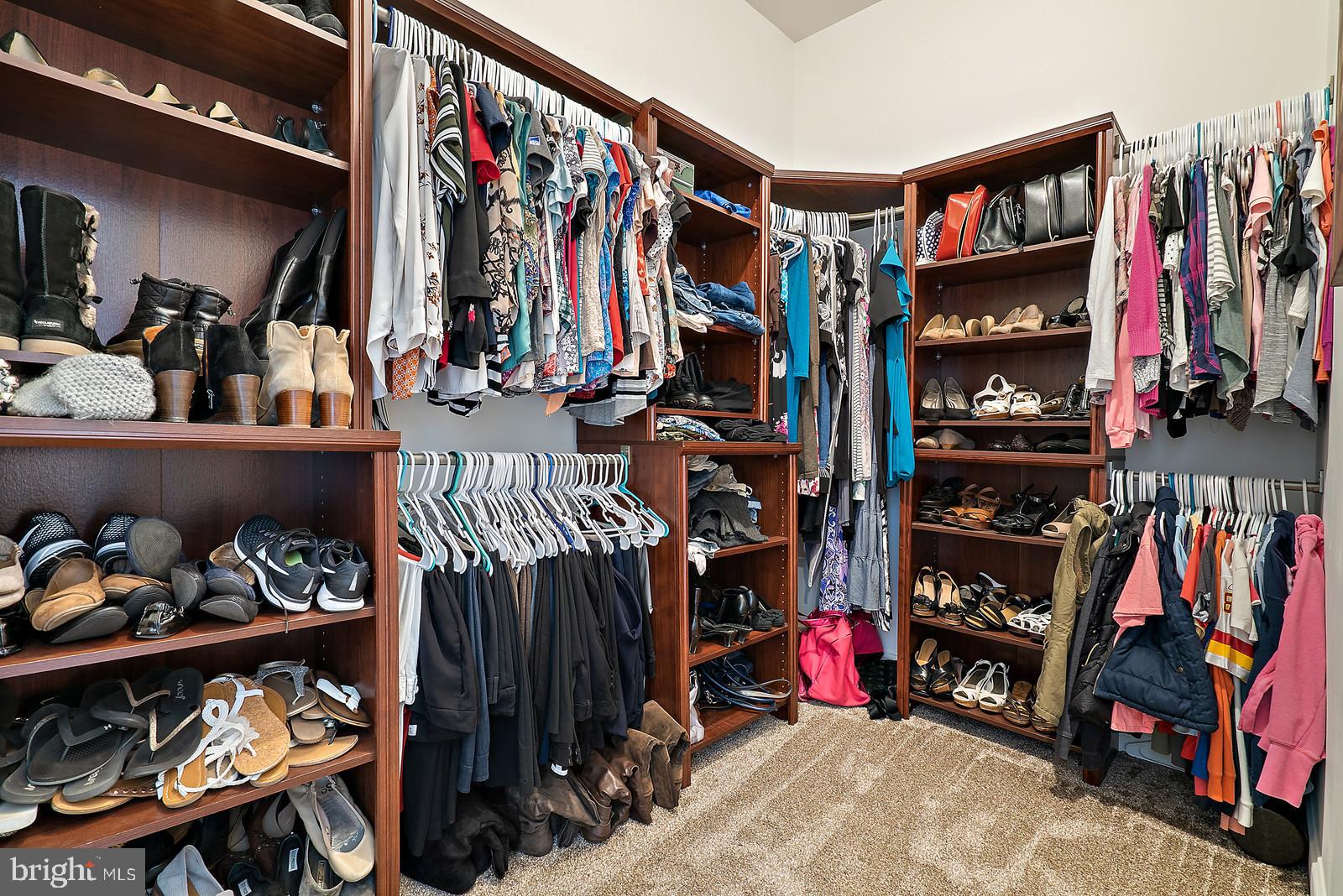 6055 Beach Road Midland, VA 22728 - Photo 31 of 50 master closet