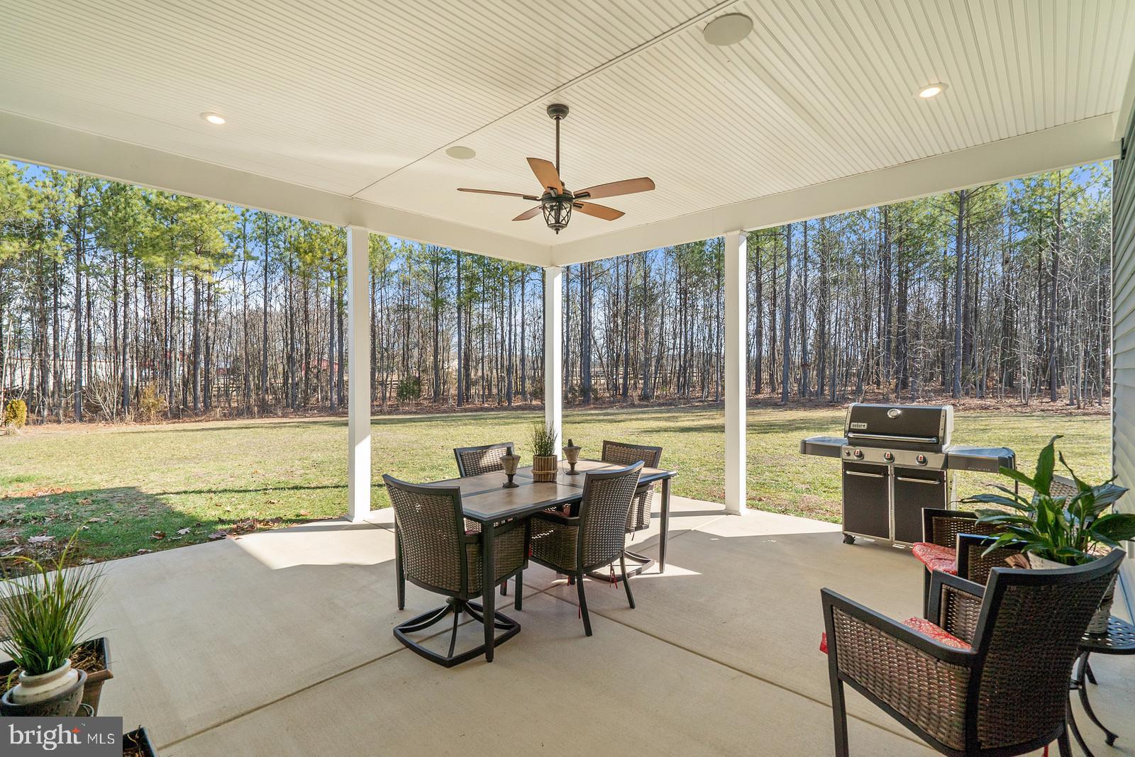 6055 Beach Road Midland, VA 22728 - Photo 38 of 50 covered patio