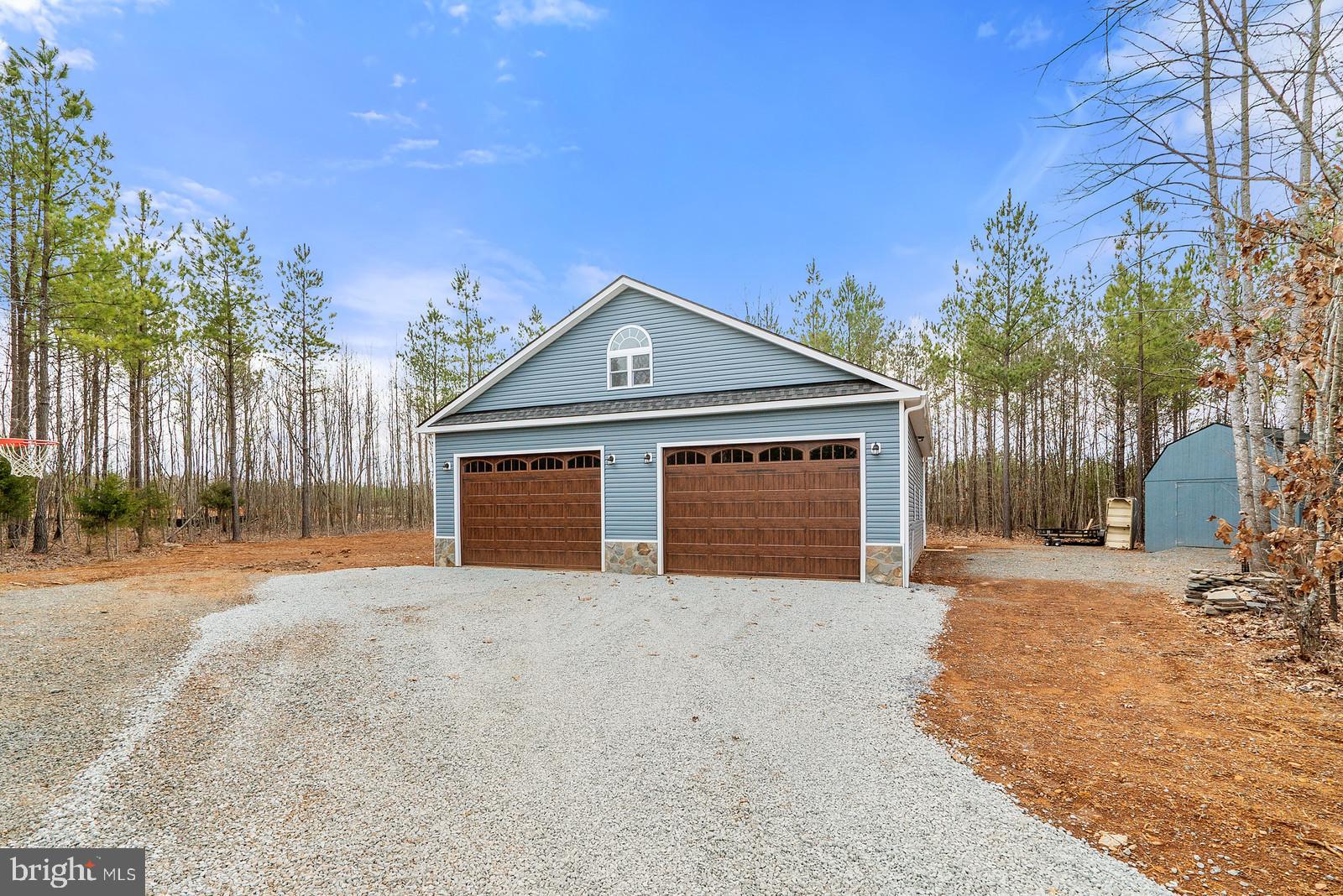 6055 Beach Road Midland, VA 22728 - Photo 42 of 50 HUGE GARAGE