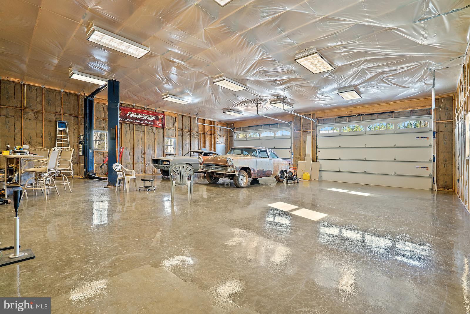 6055 Beach Road Midland, VA 22728 - Photo 43 of 50 inside of garage