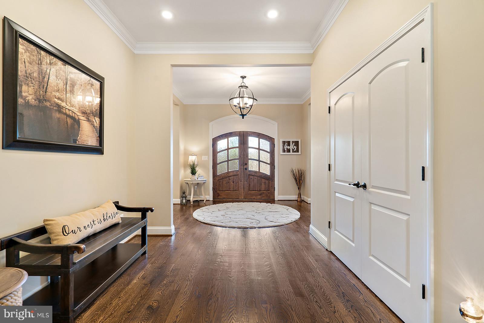 6055 Beach Road Midland, VA 22728 - Photo 9 of 50 foyer