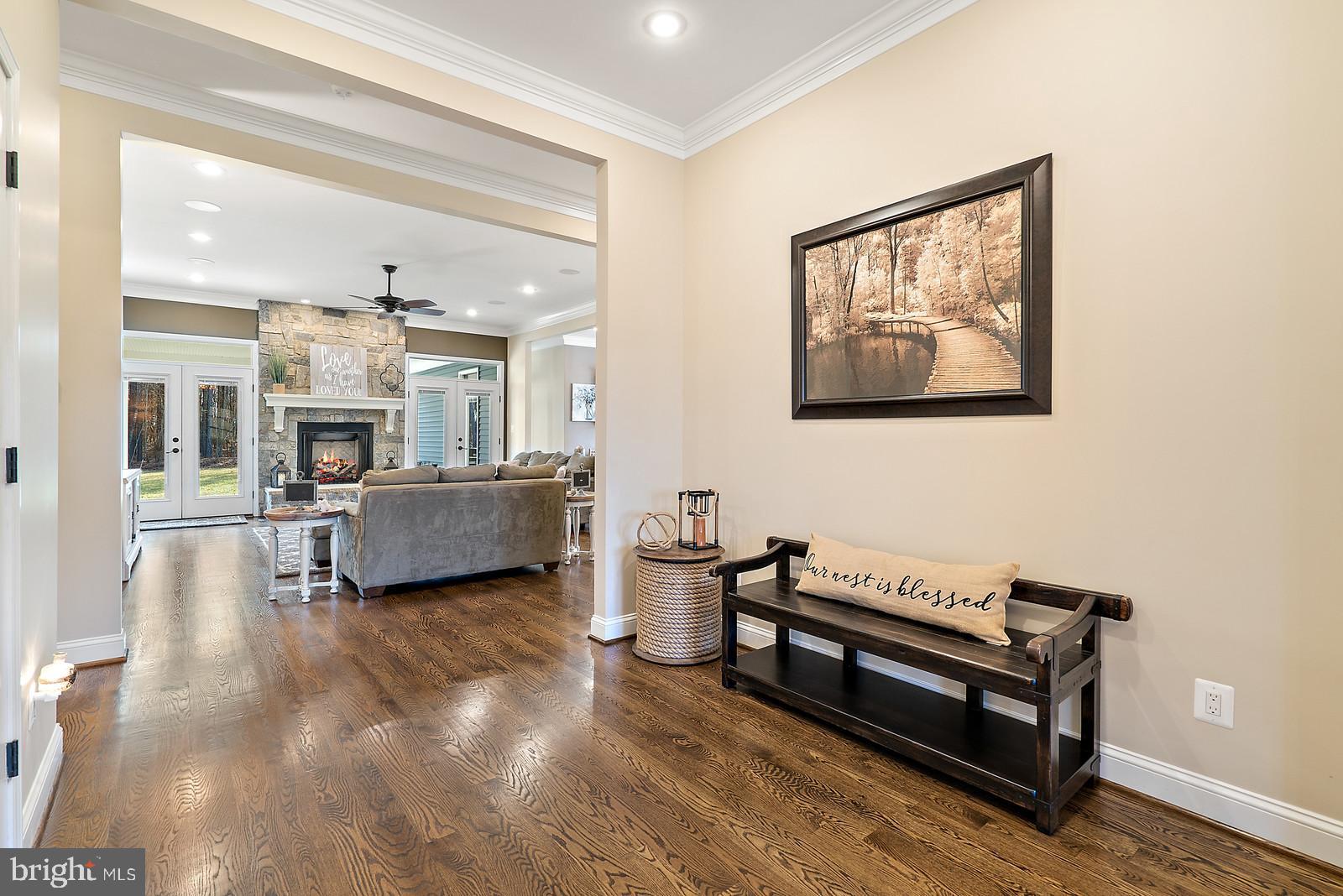 6055 Beach Road Midland, VA 22728 - Photo 10 of 50 foyer