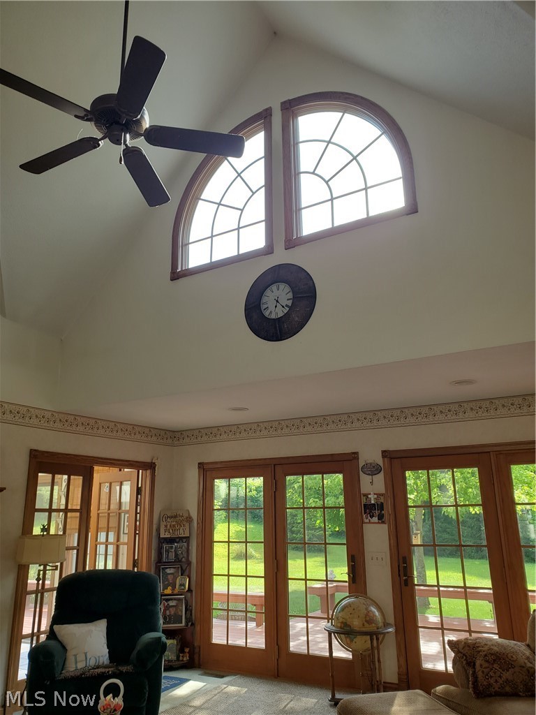 8507 Crum Road Southeast Sherrodsville, OH 44675 - Photo 4 of 30 Great room vaulted ceiling.