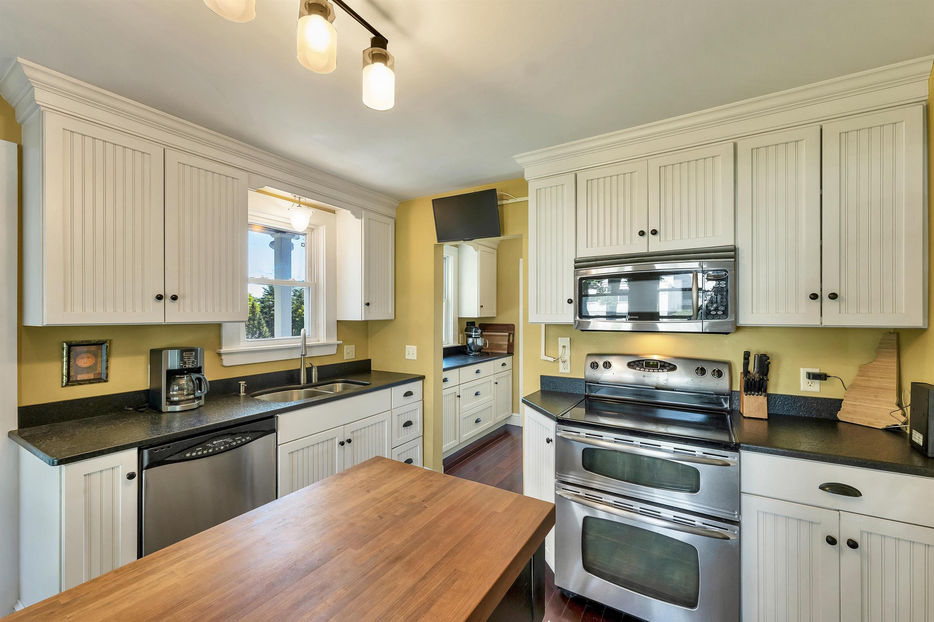 159 North Main Street Wolfeboro, NH 03894 - Photo 33 of 58