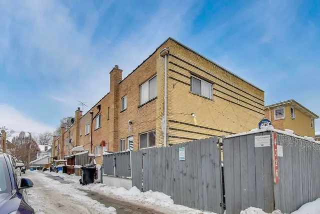 $350,000 | 4326 North Kedvale Avenue, Unit A, Chicago, IL 60641