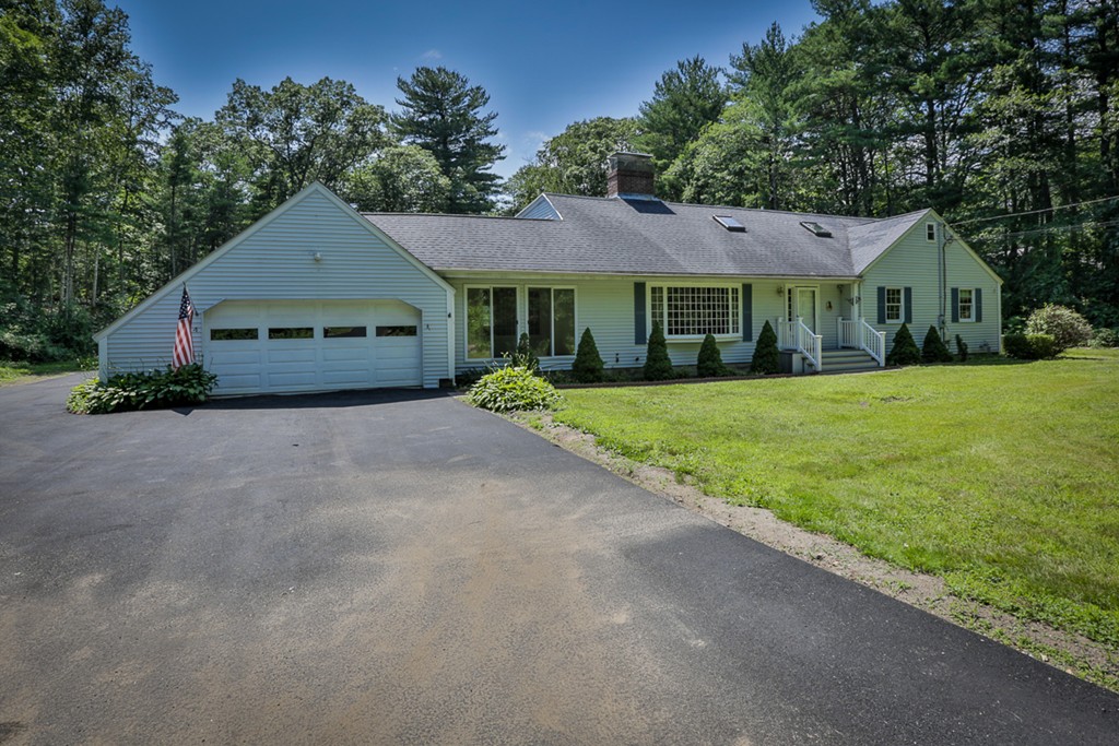 29 Stagecoach Road Topsfield, MA 01983 - Photo 1 of 30