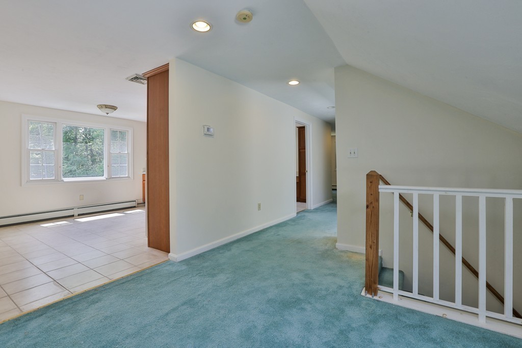29 Stagecoach Road Topsfield, MA 01983 - Photo 26 of 30