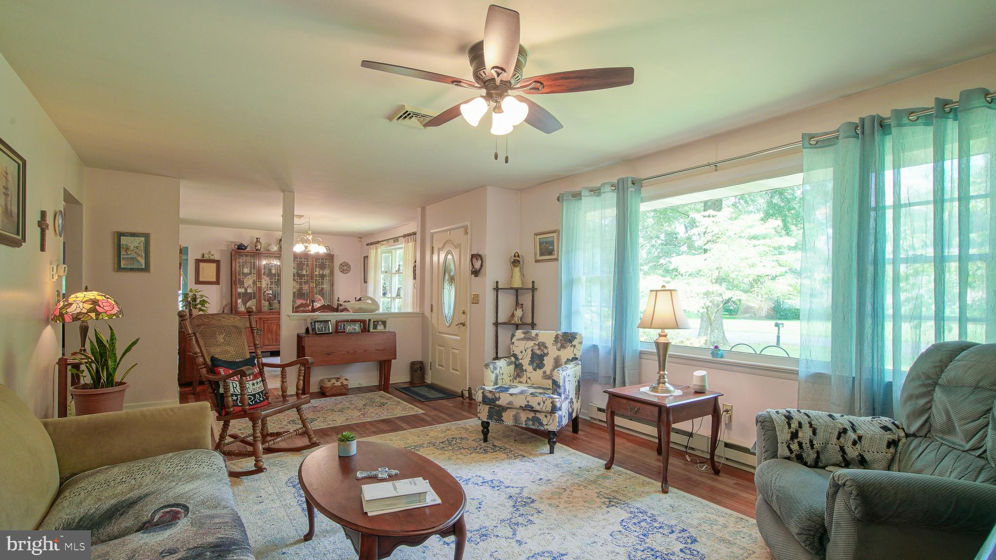 129 Primrose Road Chestertown, MD 21620 - Photo 3 of 24 Formal Living Room
