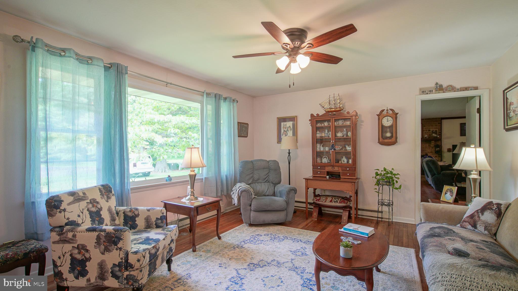 129 Primrose Road Chestertown, MD 21620 - Photo 6 of 24 Formal Living Room