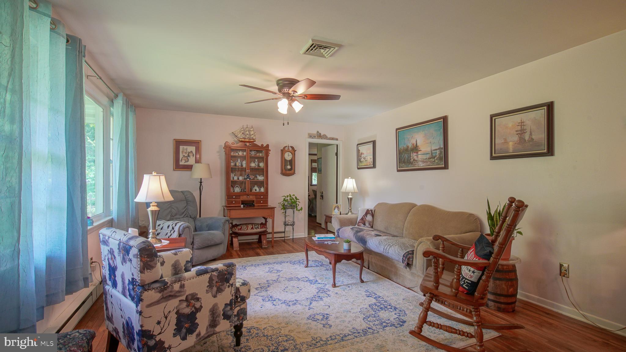129 Primrose Road Chestertown, MD 21620 - Photo 7 of 24 Formal Living Room
