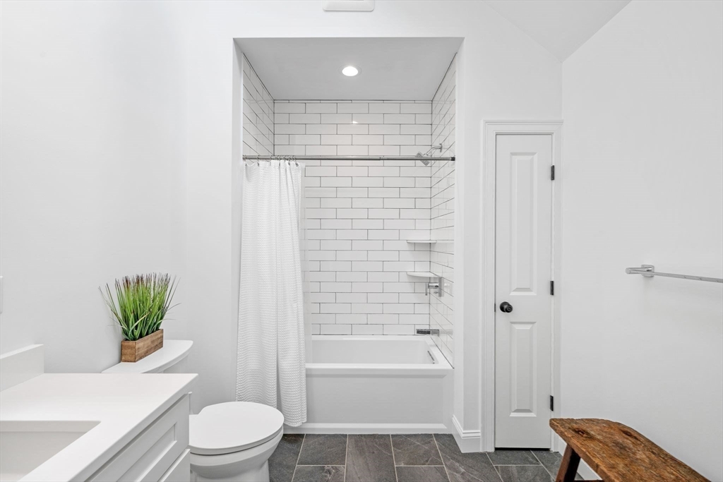 4 Talbot Lane, Unit 4 Reading, MA 01867 - Photo 26 of 37 Gallery Image 26