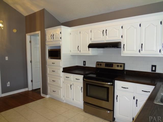 1500 Muirfield Road Cantonment, FL 32533 - Photo 10 of 32 Gallery Image 10
