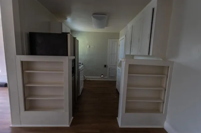 a view of walk in closet
