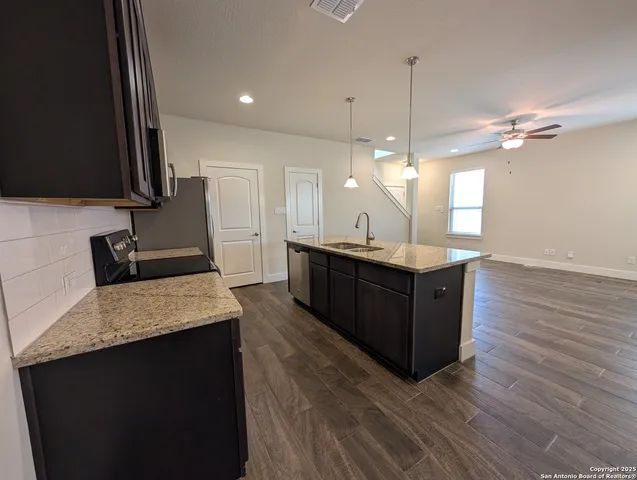 $1,745 | 737 Milestone Park, New Braunfels, TX 78130