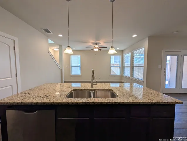 $1,745 | 737 Milestone Park, New Braunfels, TX 78130