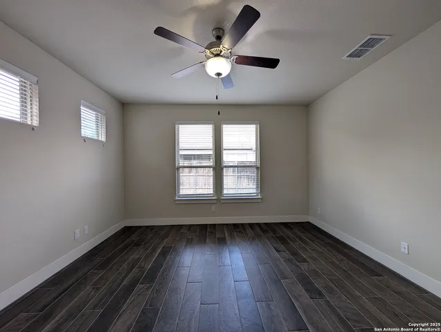 $1,745 | 737 Milestone Park, New Braunfels, TX 78130