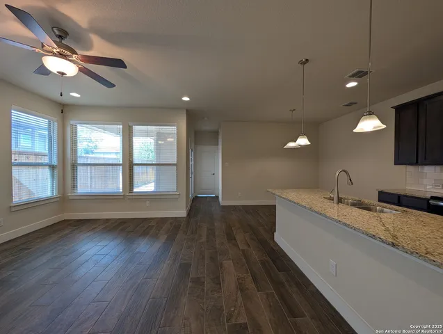 $1,745 | 737 Milestone Park, New Braunfels, TX 78130