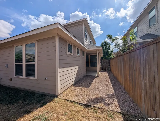 $1,745 | 737 Milestone Park, New Braunfels, TX 78130