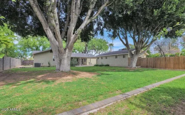 $6,000 | 3229 East Clarendon Avenue, Phoenix, AZ 85018