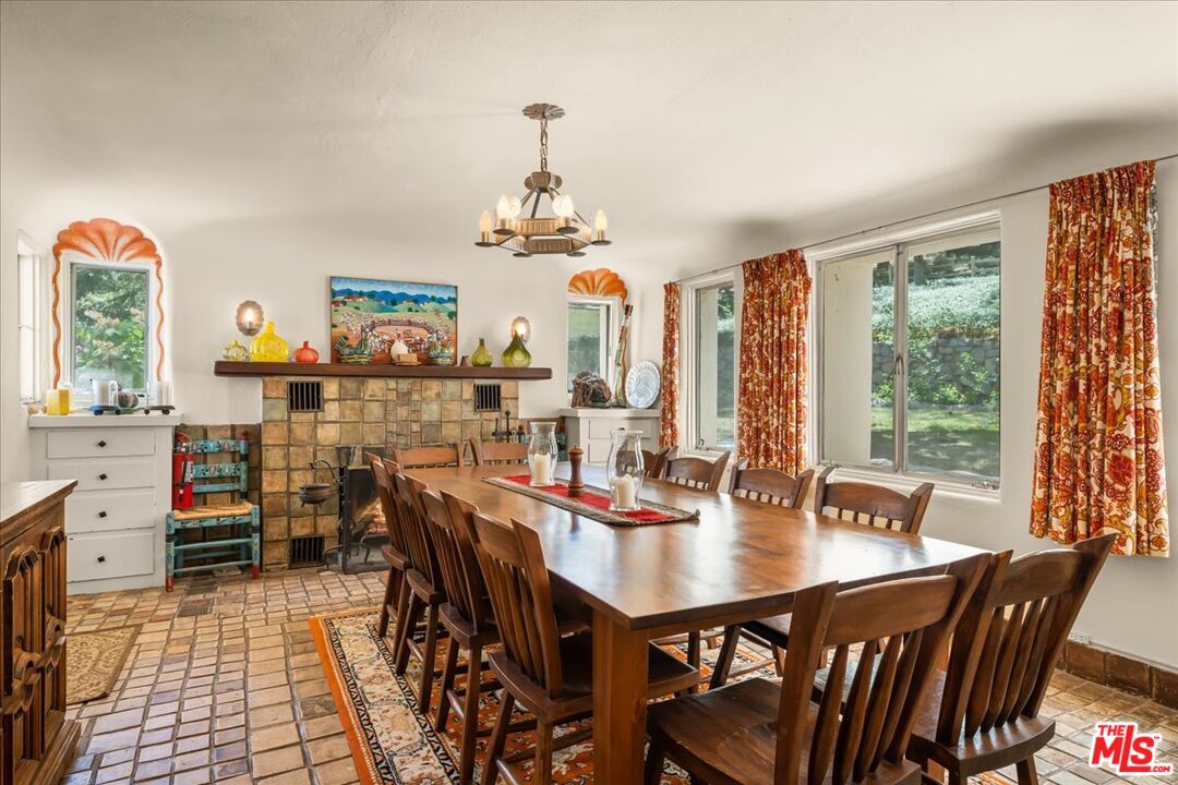 31008 Pine Canyon Road Lake Hughes, CA 93532 - Photo 7 of 27