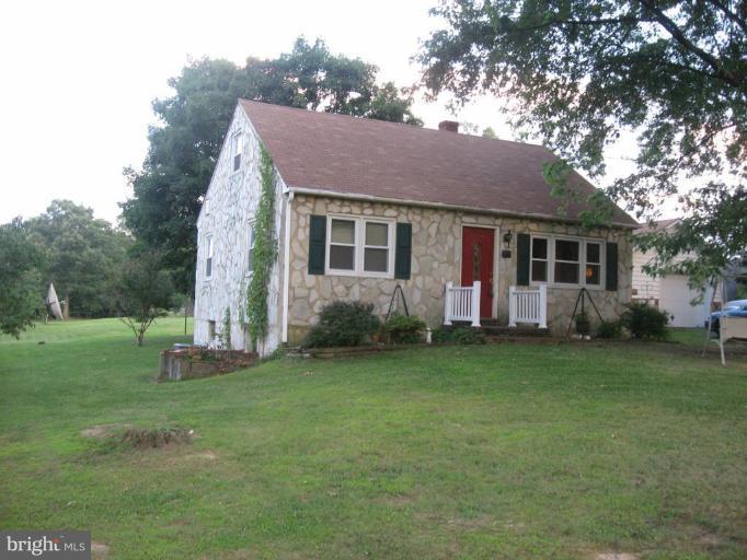 878 Woods Mill Road Stephenson, VA 22656 - Photo 3 of 3 ADORABLE!