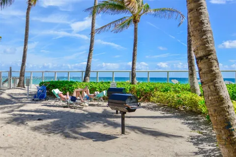 $360,000 | 3001 South Ocean Drive, Unit 749, Hollywood, FL 33019