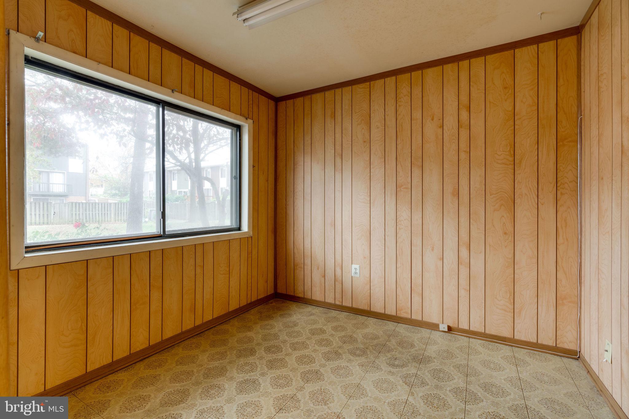 7037 Brocton Court Springfield, VA 22150 - Photo 4 of 40 Gallery Image 4