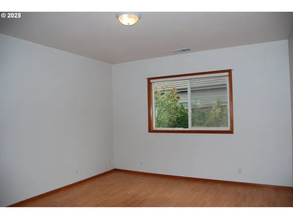 $620,000 | 1880 Lake Cove Avenue, Eugene, OR 97408