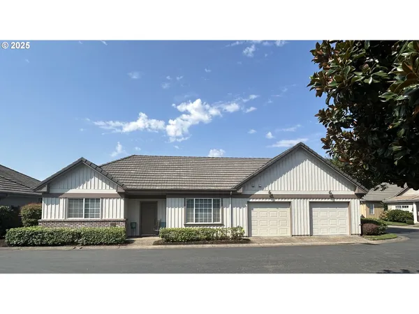 $620,000 | 1880 Lake Cove Avenue, Eugene, OR 97408