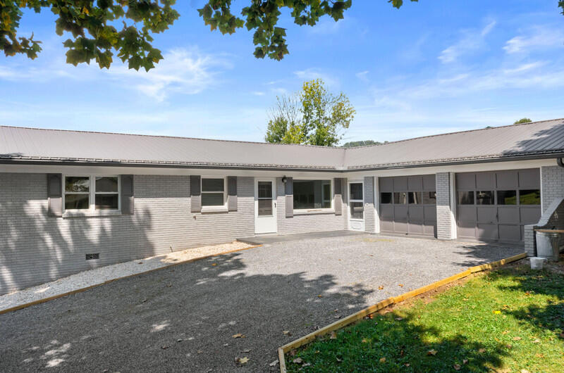 602 Kirkham Road Bean Station, TN 37708 - Photo 21 of 33 ZJI_0555.jpg-vsuniqueid-64fbb3ada2f37